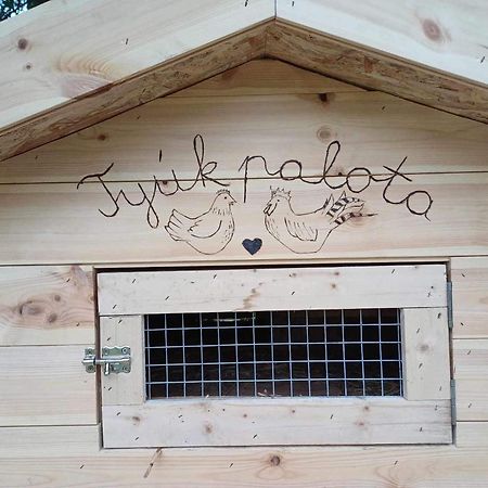 Jurta Az Erdo Mellett Dezsaval-Keresz-Tanya Hotell Pilisszentkereszt Eksteriør bilde